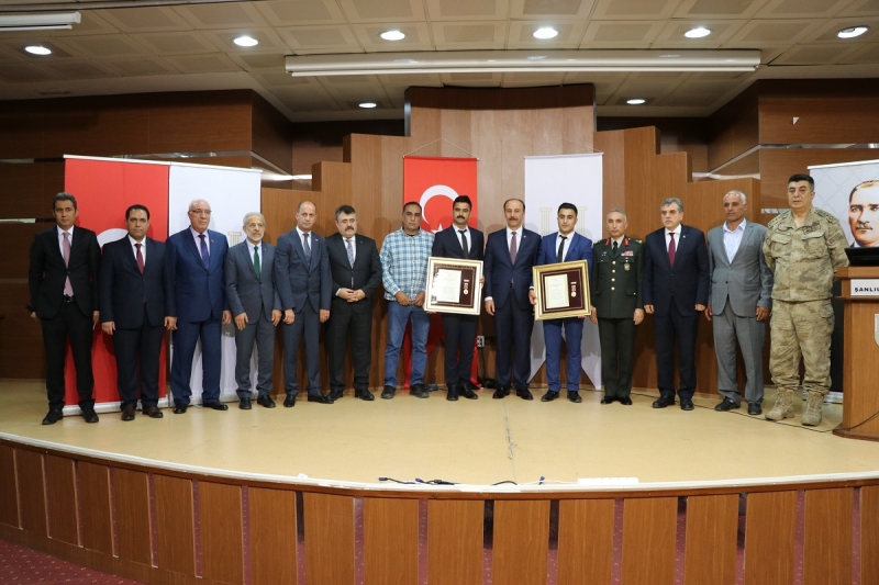 15 Temmuz Gazilerine Devlet Övünç Madalyası Beratı Verildi