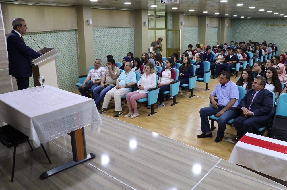 Başkan Demirkol TOBB Fen Lisesi öğrencileriyle buluştu