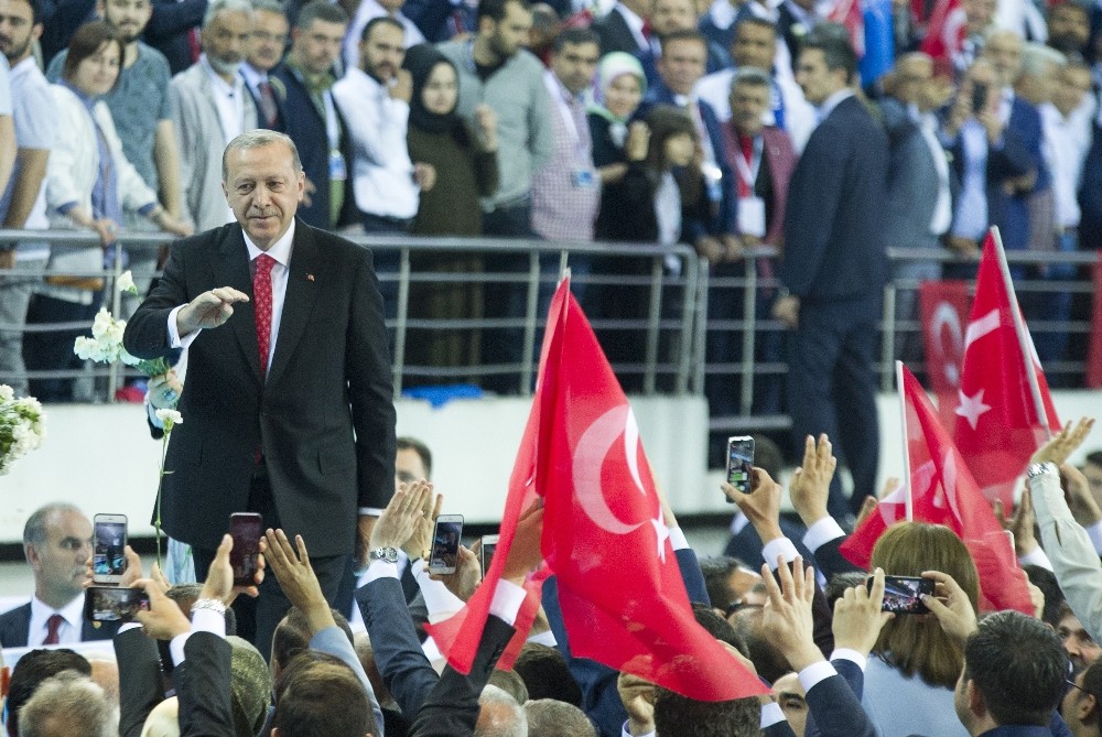 Erdoğan, Seçim Bildirgesini Açıkladı. 