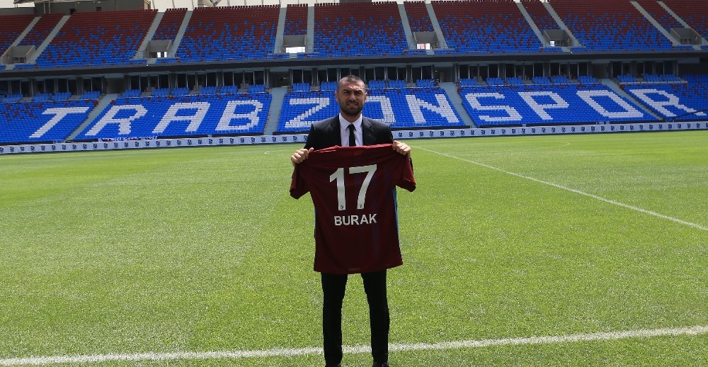 Trabzonspor, Burak Yılmaz ile 3 yıllık sözleşme imzaladı