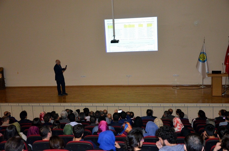 Harran Üniversitesinde doktor adaylarına konferans verildi