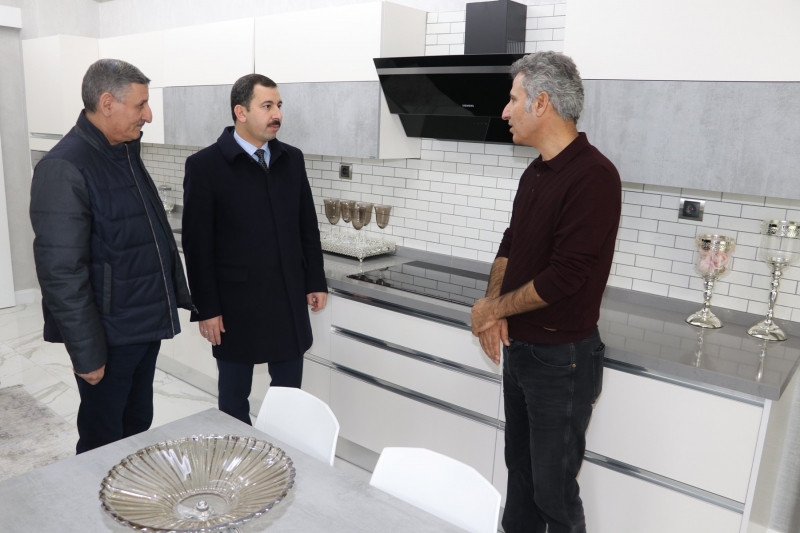 BAŞKAN BAYDİLLİ ESNAF VE VATANDAŞIN TALEPLERİNİ DİNLEDİ