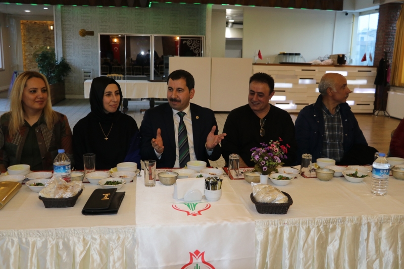 Başkan Baydilli'den Kadın Personele Kadınlar Günü Jesti