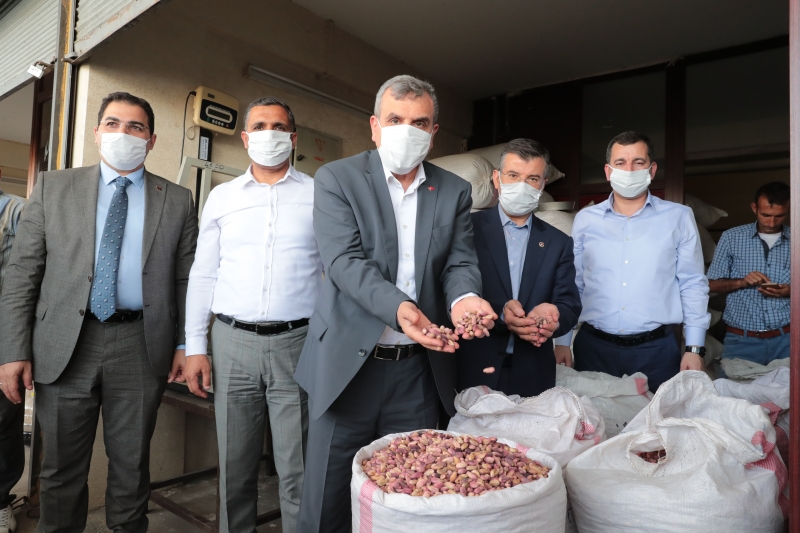 BAŞKAN BEYAZGÜL’DEN ŞIRACILAR PAZARI ESNAFINA ZİYARET