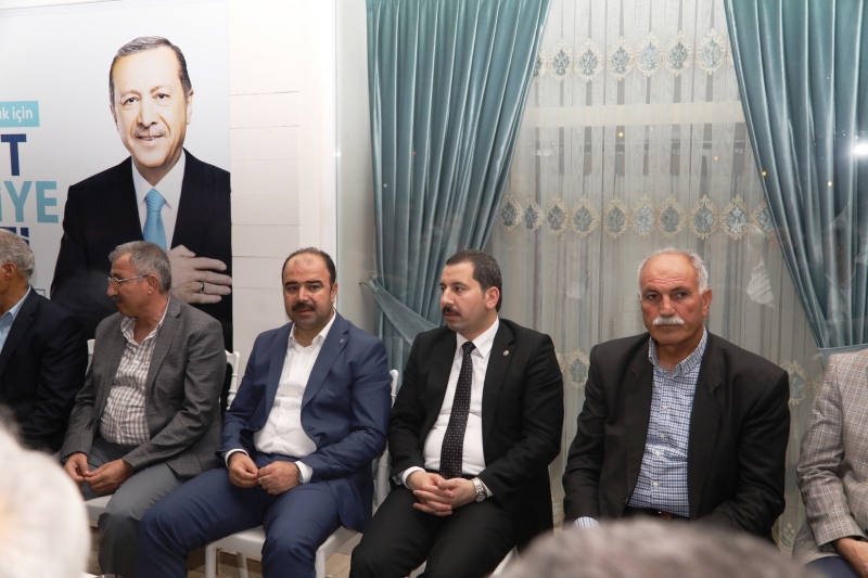 Başkan Çiftçi Fatih Aksoyun Seçim Brosunun Açılışına Katıldı
