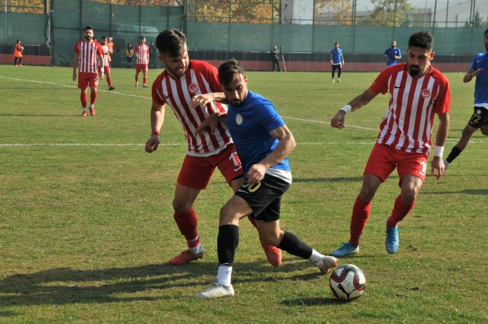 Karaköprü Belediyespor 3 puanı tek golle aldı