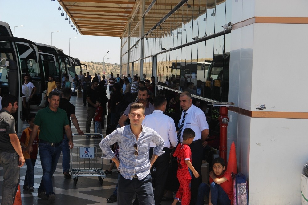 Şanlıurfa otogarında bayram yoğunluğu