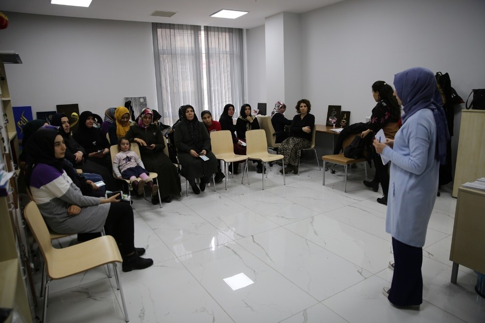 Haliliye Belediyesinden kadınlara eğitim