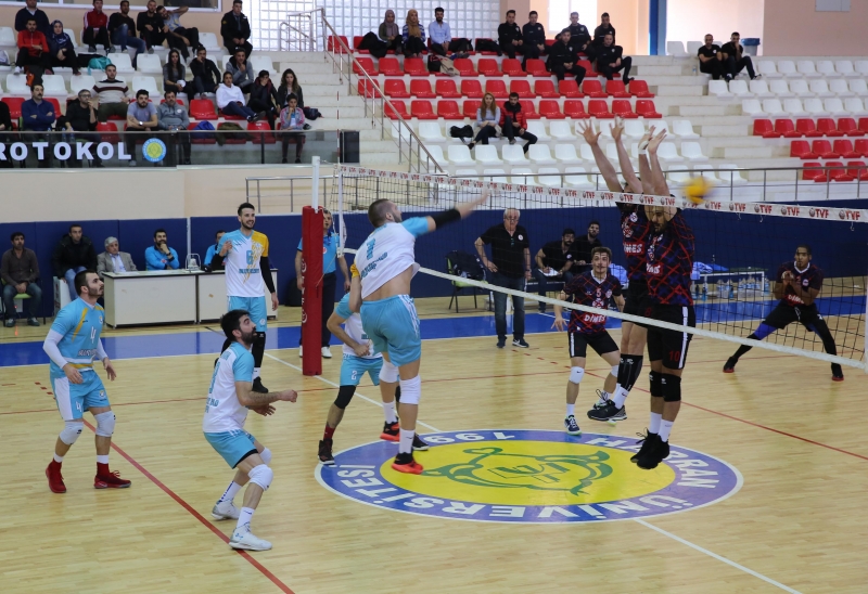 HALİLİYE VOLEYBOL TAKIMINDAN, PLAY-OFF YOLUNDA ÖNEMLİ GALİBİYET