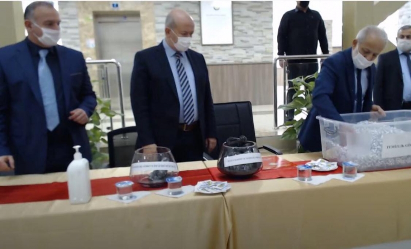 Harran Üniversitesi, Noter Huzurunda Personel Alımını Gerçekleştirdi