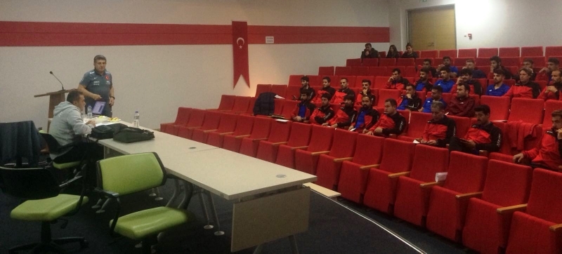 Harran Üniversitesi BESYO’da Futbol Antrenörlük Kursu Başladı