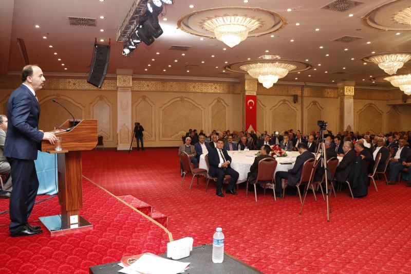  Vali Erin Merkez İlçe Muhtarlarıyla Bir Araya Geldi