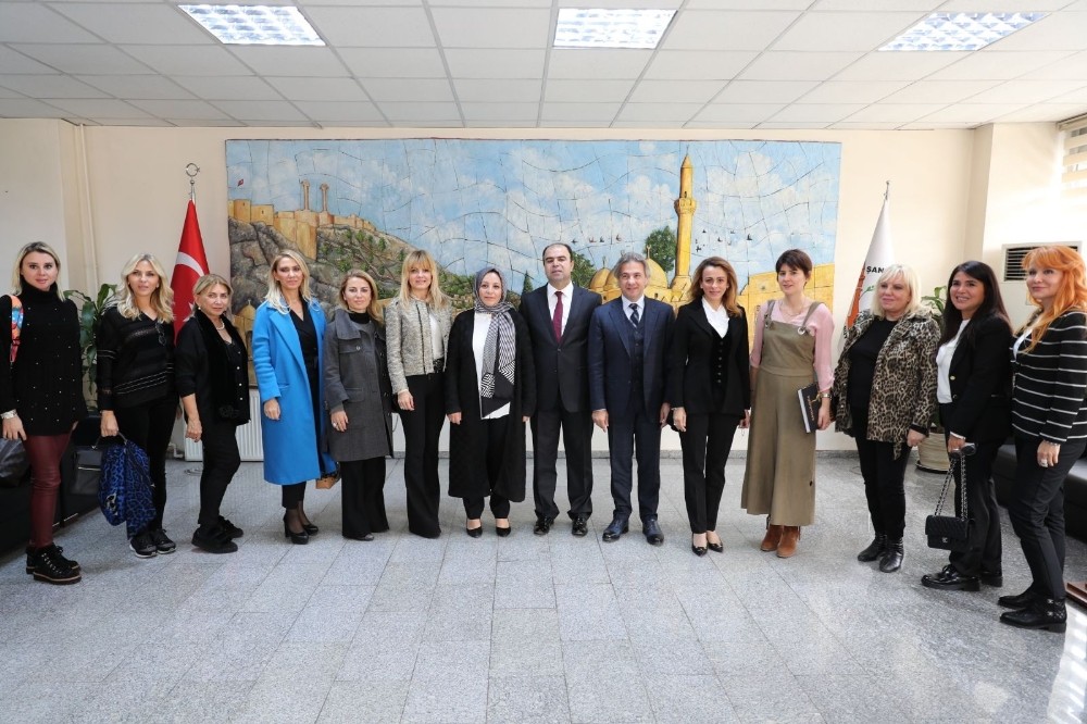 Başkan Demircan ile Yıldız Sarayı Vakfı Başkanı Uslu, Büyükşehir Belediyesini ziyaret etti