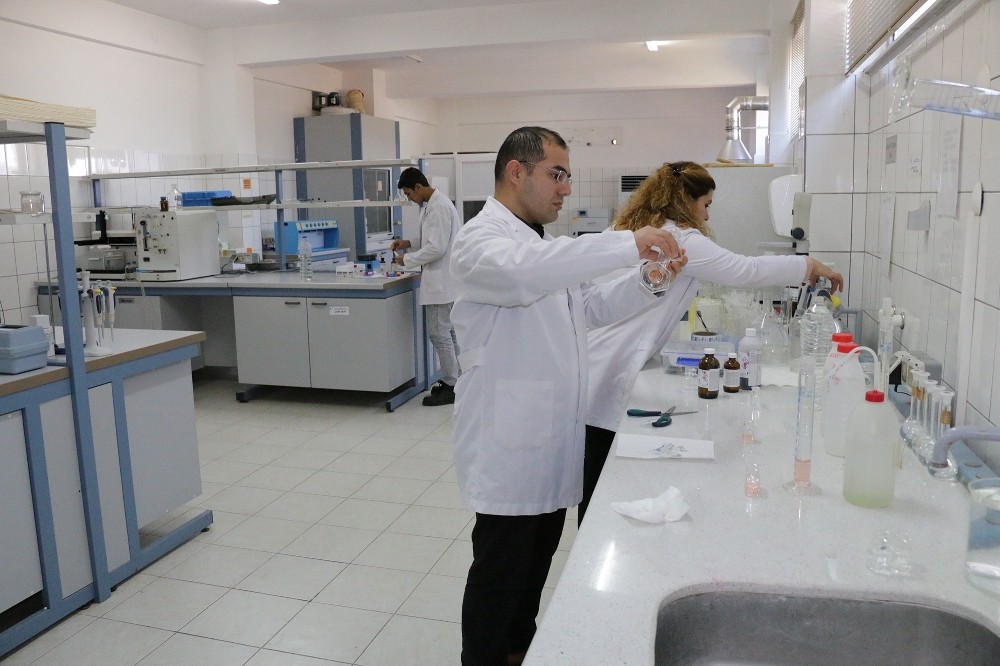 Büyükşehir içme suyu depolarını onarıyor