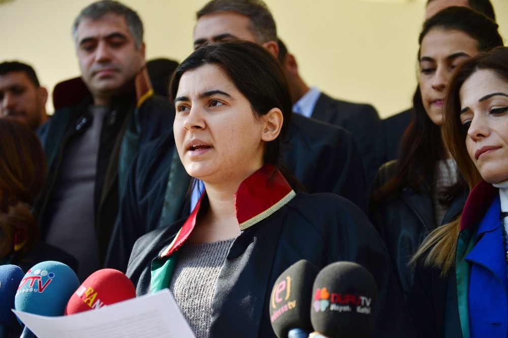 Şanlıurfa’da avukatlar babası tarafından öldürülen Belkız için toplandı
