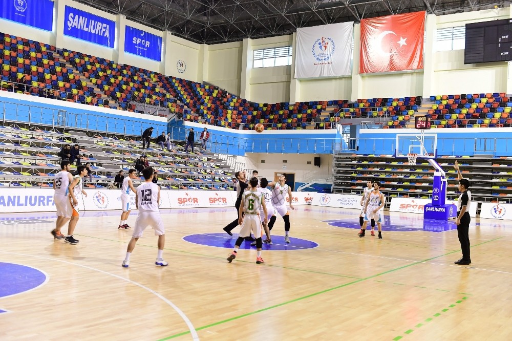Büyükşehir belediyesi basketbol takımları çalışmalarını sürdürüyor
