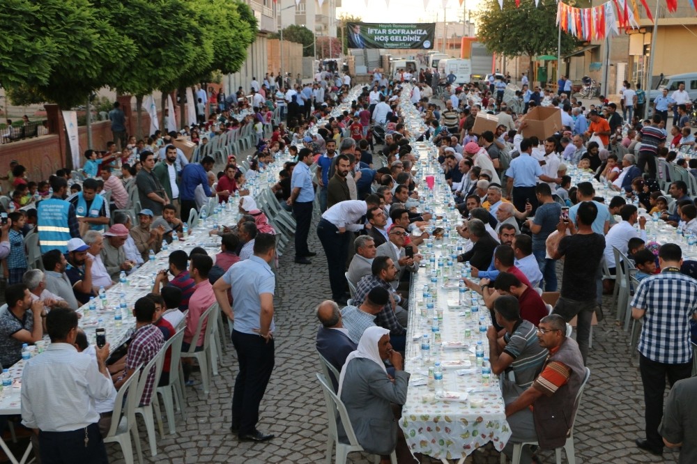 Büyükşehir Ceylanpınar’da iftar programı düzenledi