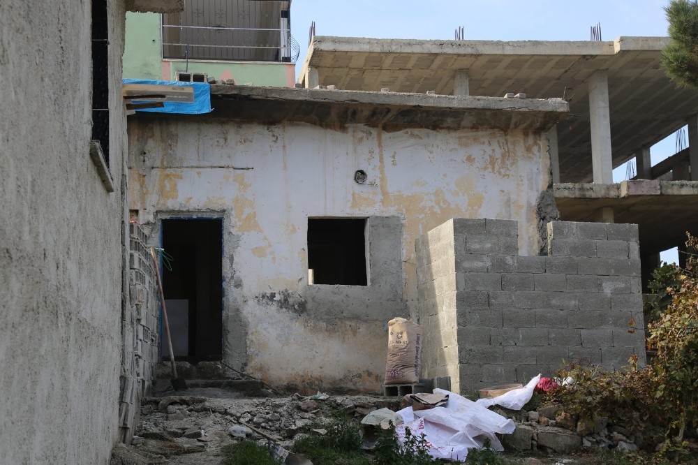 Eyyübiye’de ihtiyaç sahibi ailelerin evlerine bakım onarım desteği