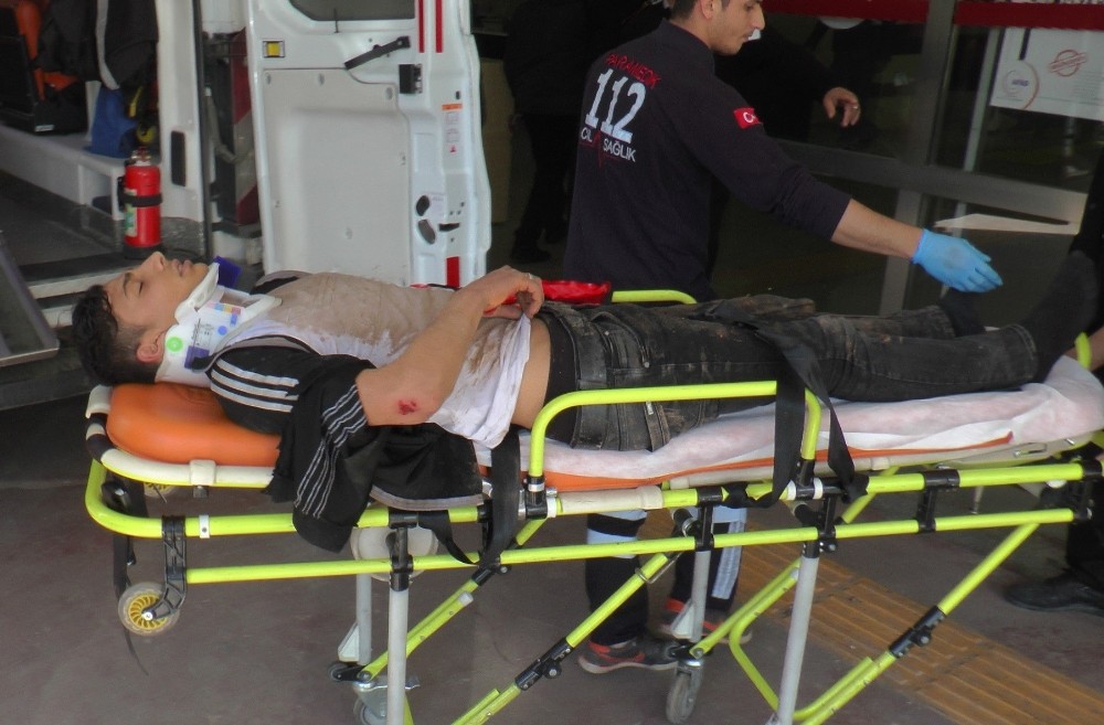 Şanlıurfa’da motosiklet kazası: 1’i ağır, 2 yaralı