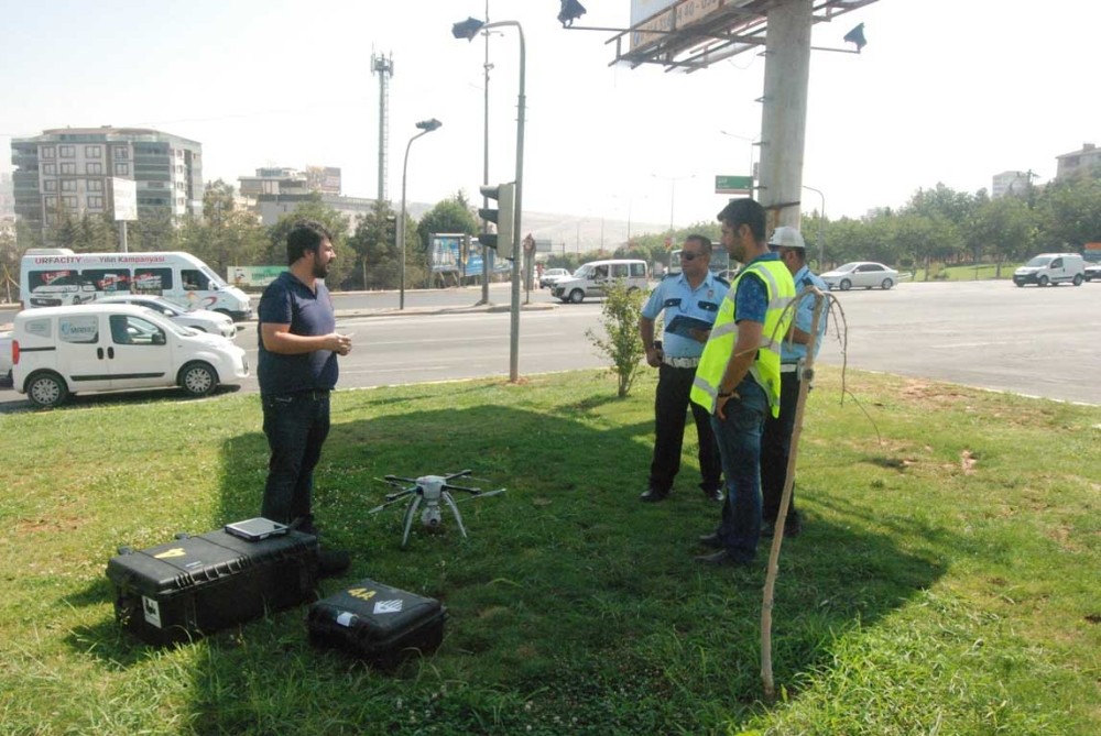 (Özel haber) Şanlıurfa’da ilk defa drone ile trafik uygulaması yapıldı