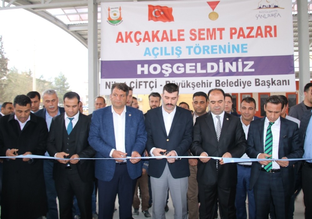 Akçakale’de semt pazarının açılışı gerçekleştirildi