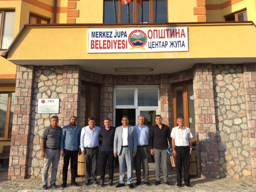 Makedonya’daki Türk belediyesine sürpriz ziyaret