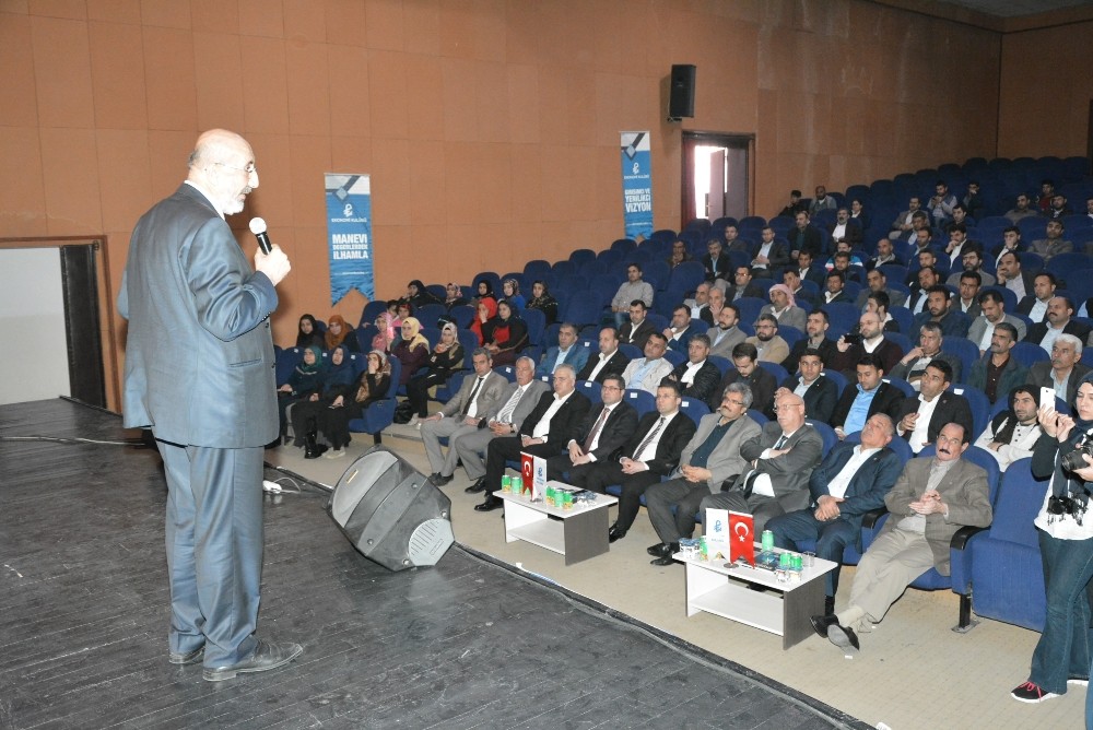 Virnşehir Kaymakam Ömer Çimşit Ekonomi Kulübü’nün Düzenlediği Konferansa Katıldı.
