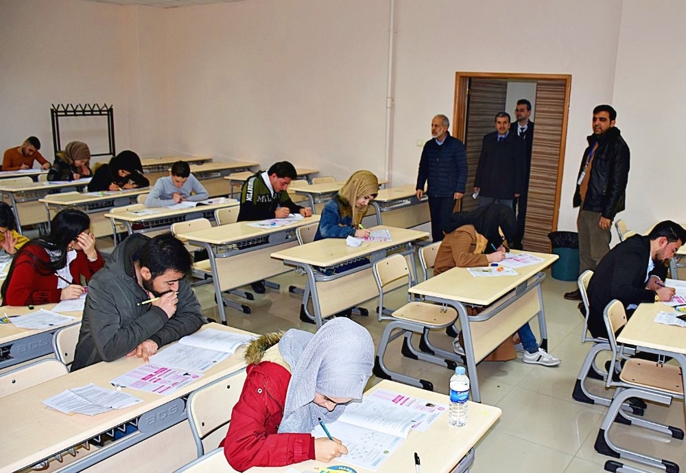 HRÜ’de Yabancı Öğrenci Sınavı yapıldı