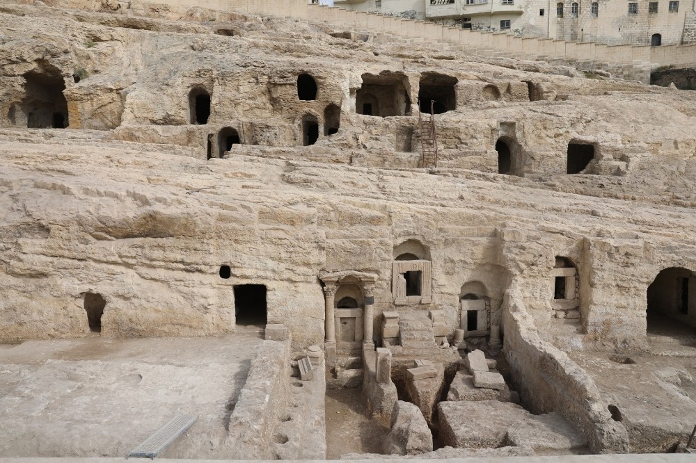 Şanlıurfa’da Roma dönemine ait 61 kaya mezarı turizme kazandırılacak