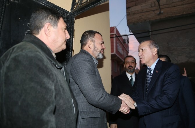 Cumhurbaşkanı Erdoğan şehit polisin ailesini ziyaret etti