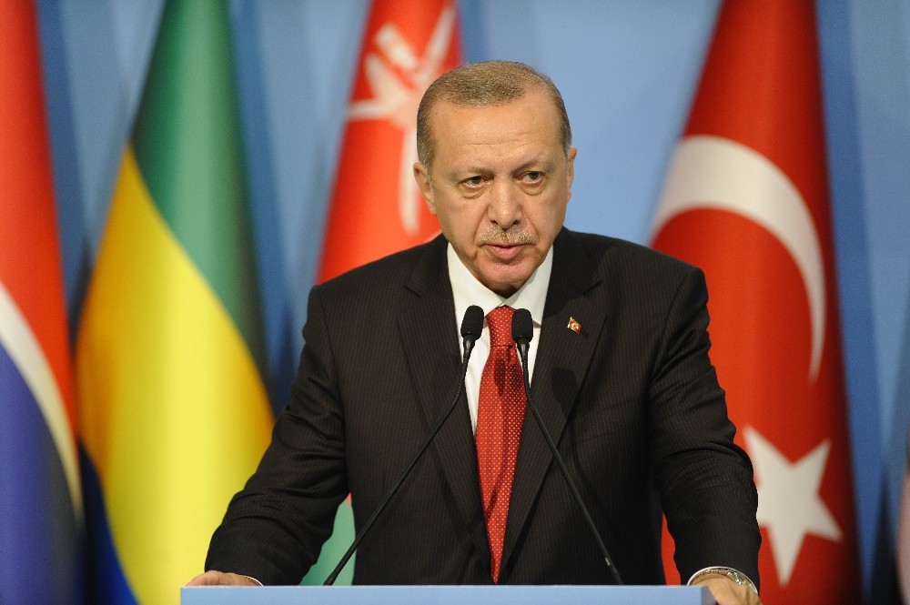 Cumhurbaşkanı Erdoğan: “Bu kararın herhangi bir kıymeti yok, kendileri çalarlar, kendileri oynarlar”