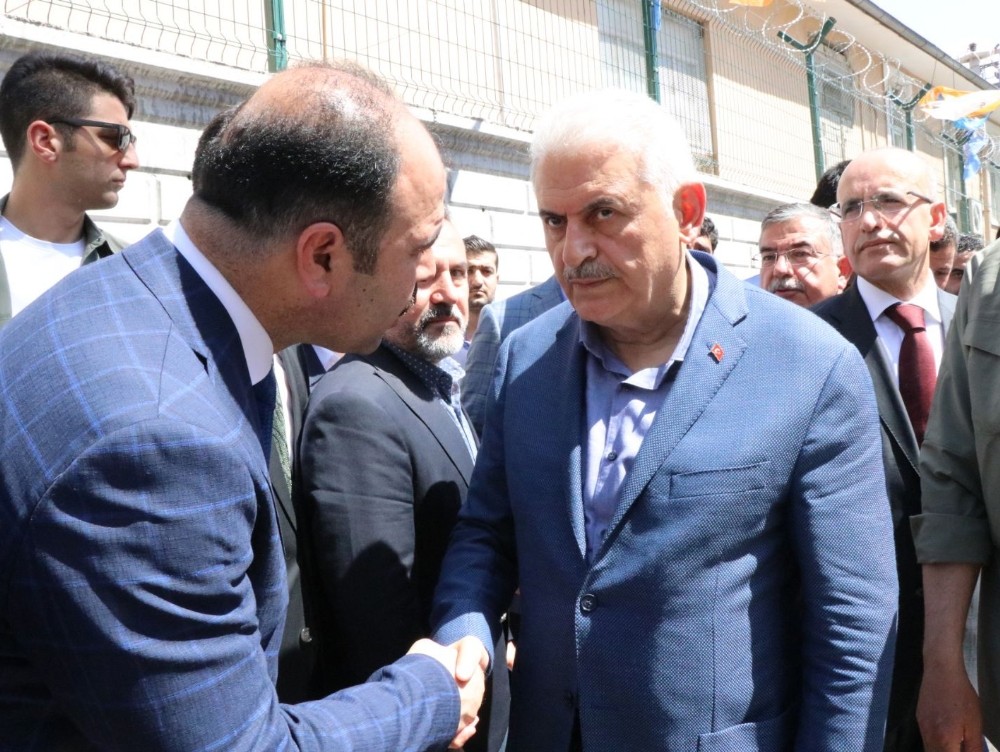 Başbakan Yıldırım: Elimizde bulgular, tespitler var, bu çerçevede çalışmalar sürüyor