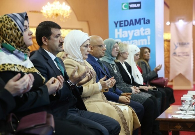 Emine Erdoğan Şanlıurfa’da Yeşilay Danışmanlık Merkezi’nin açılışını yaptı