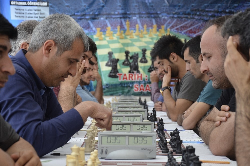 Siverek’te satranç turnuvası düzenlendi