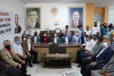 AK Parti Şanlıurfa İl Başkanı Abdurrahman Kırıkçı ve Yönetim Kurulu Üyeleri İlçe ziyaretleri kapsamında Ceylanpınar İlçesini ziyaret etti.