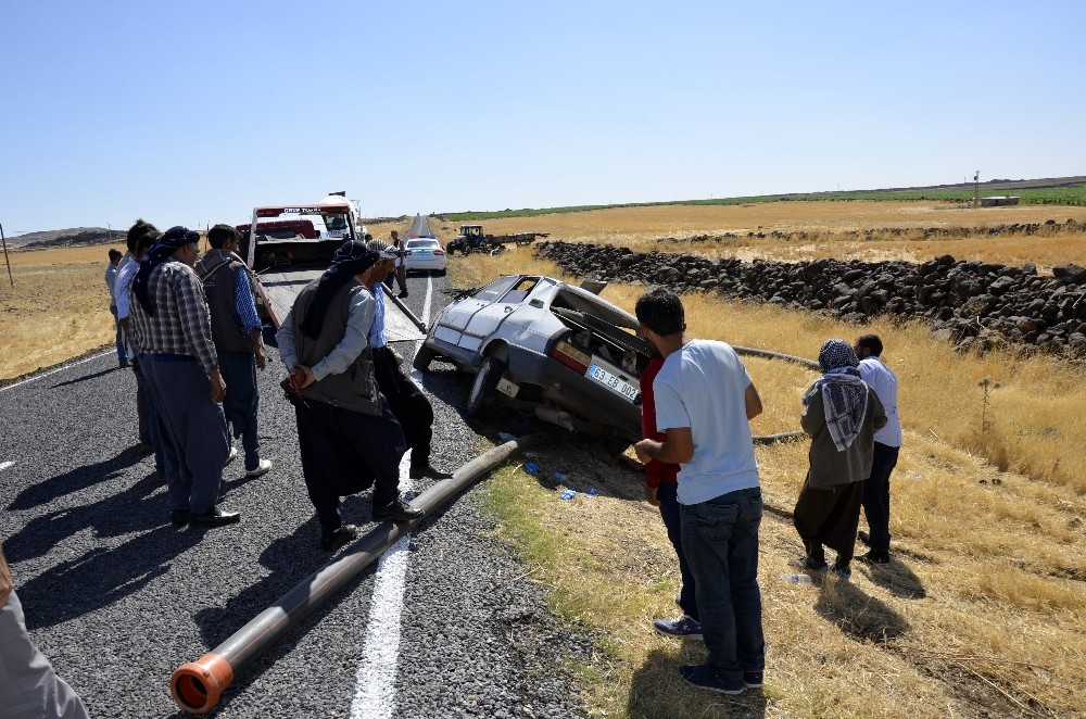 Siverek’te otomobil takla attı: 3 ağır yaralı