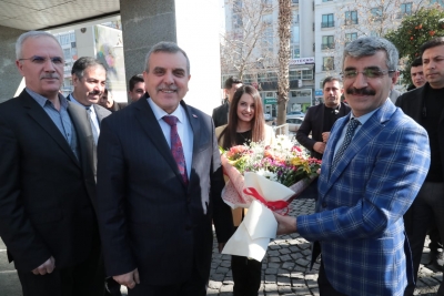 BAKAN YARDIMCISI BAĞLI BÜYÜKŞEHİR BELEDİYESİNİ ZİYARET ETTİ