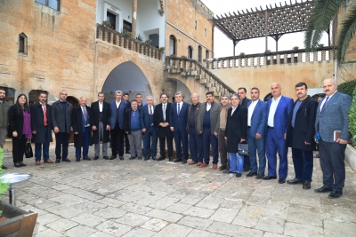 BAŞKAN BEYAZGÜL, HALİLİYE'DE MUHTARLARIN TALEPLERİNİ DİNLEDİ