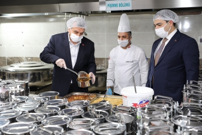 BAŞKAN BEYAZGÜL’DEN, SOSYAL YARDIM KOMPLEKSİ İÇİN BAŞKAN CANPOLAT’A TEŞEKKÜR