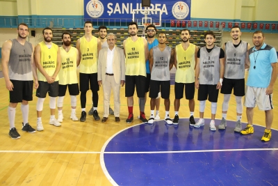 Başkan Demirkol'dan Basketbol Takımına Destek Ziyareti