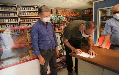 BAŞKAN KUŞ, İLÇEYİ SOKAK SOKAK DOLAŞMAYA DEVAM EDİYOR.