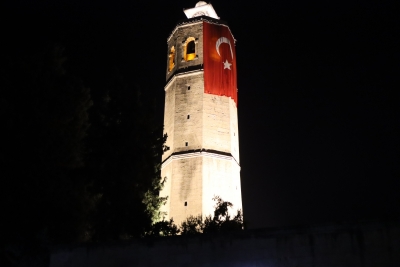 BÜYÜKŞEHİR BELEDİYESİ TARİHİ AYDINLATIYOR