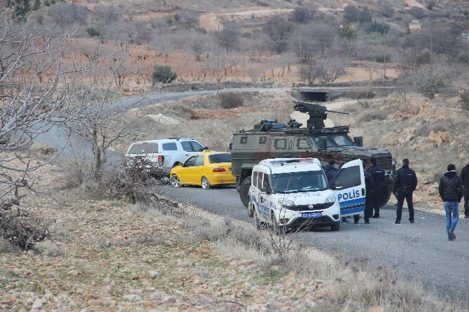 Cezaevi firarisi eşi ve çocuklarını rehin aldı