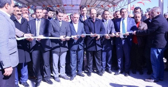 Ceylanpınar’da Semt Pazarı ve Spor Kompleksi törenle açıldı
