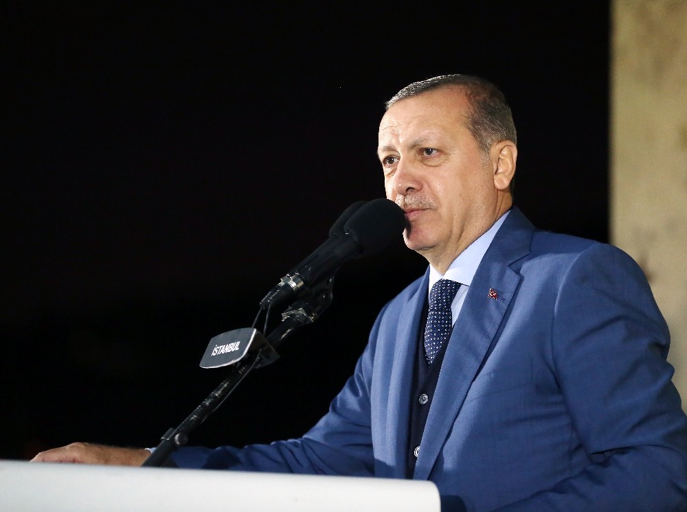 Cumhurbaşkanı Erdoğan: “İstanbul’u anlatmak, Türkiye’yi anlatmaktır, İstanbul’a hizmet etmek Türkiye’ye hizmet etmektir”
