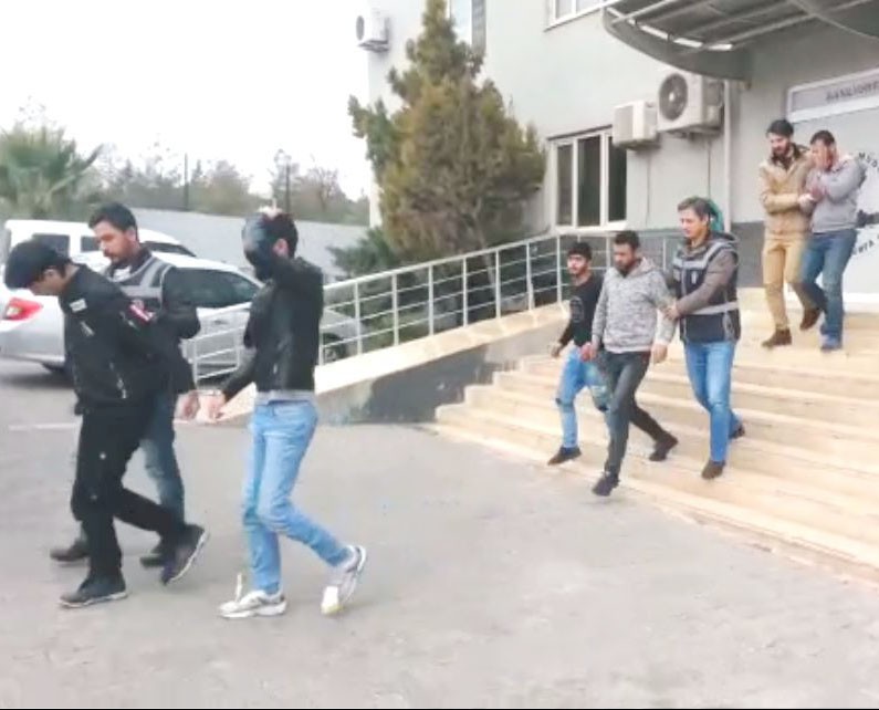 İş yerinde hırsızlık yapan Suriye uyruklu 5 kişi yakalandı