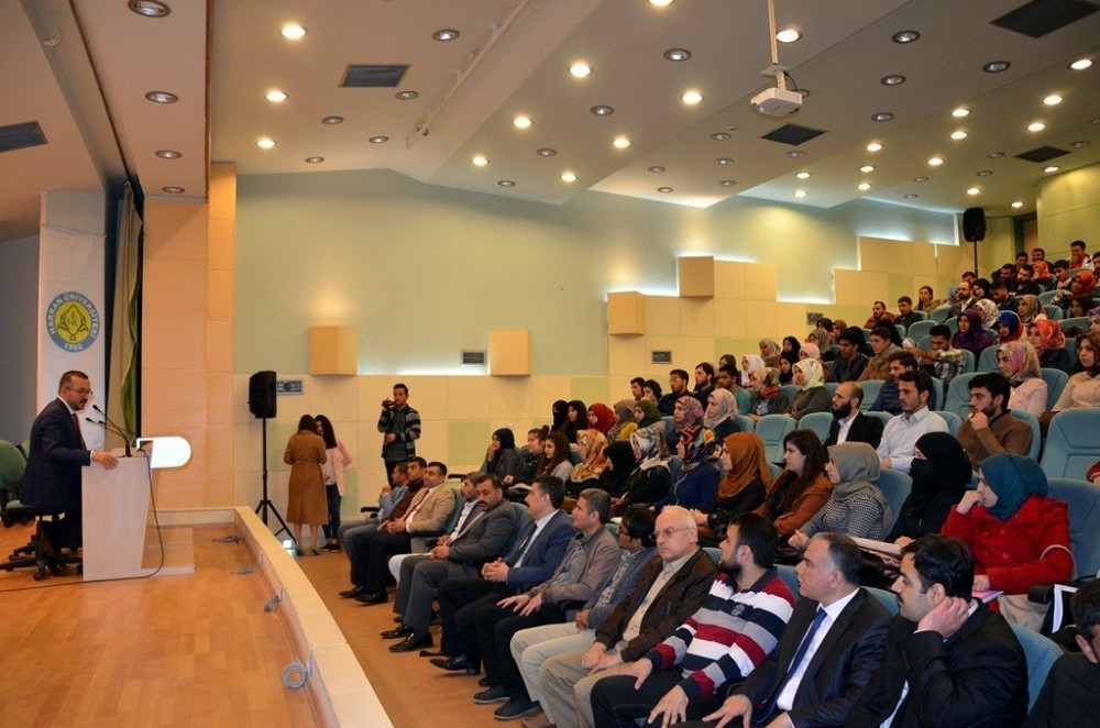 Harran Üniversitesinde öğrencilere yeni sistem anlatıldı