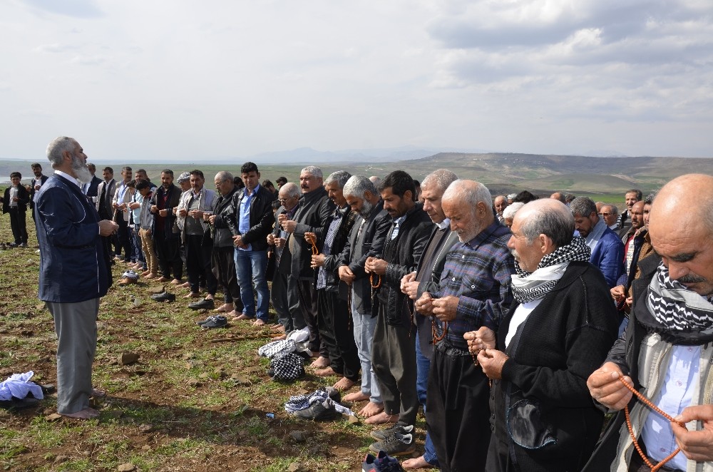 Şanlıurfa’da köylüler yağmur duasına çıktı