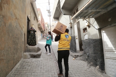 Eyyübiye’de yardım faaliyetleri sürüyor