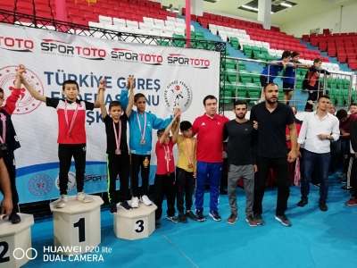 Eyyübiye'li Gençler Başarılarıyla Göz Dolduruyor